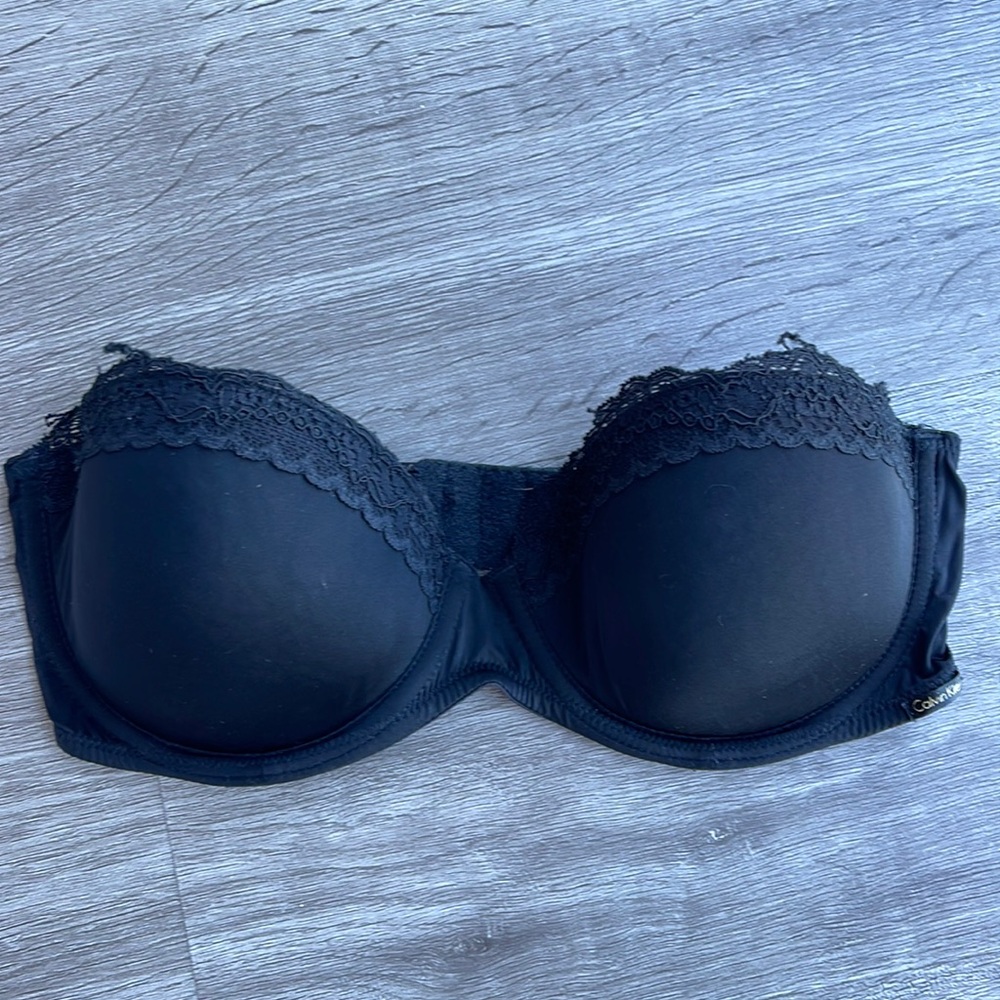 Calvin Klein black strapless bra - size 34C